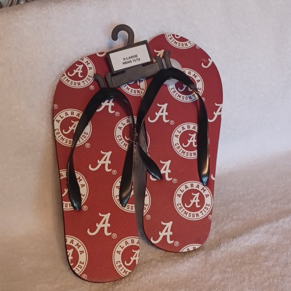 Alabama Crimson tide flip flops men's size 11-12 nwt